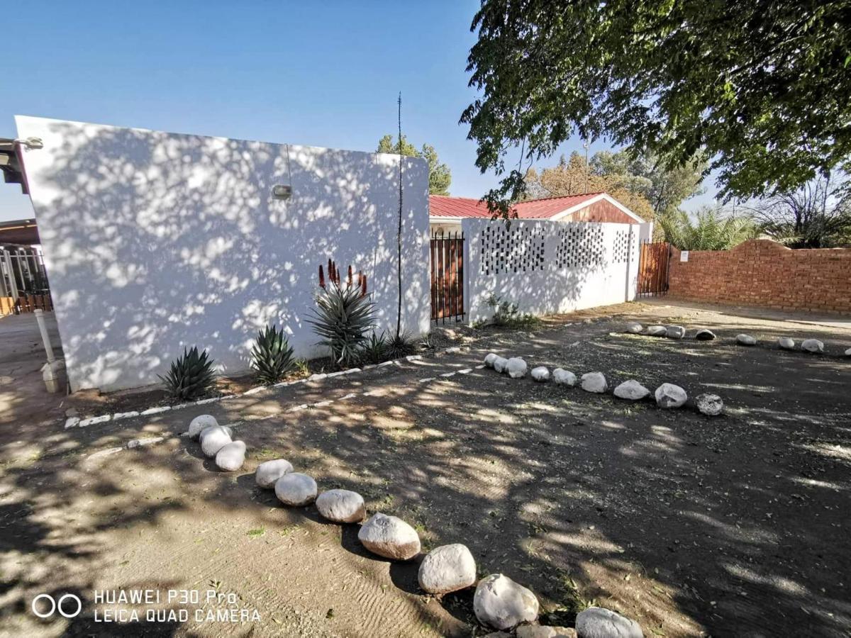 Akkerdam Bed And Breakfast Calvinia Extérieur photo