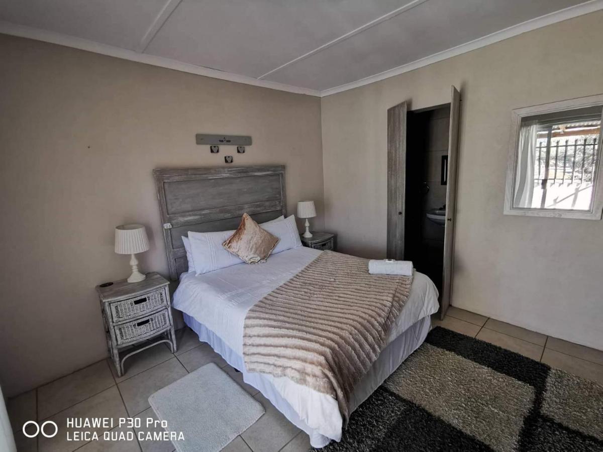 Akkerdam Bed And Breakfast Calvinia Extérieur photo